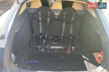 Ліфтбек Tesla Model S 2015 в 