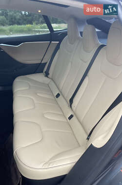Лифтбек Tesla Model S 2016 в 