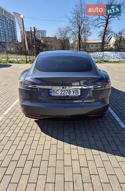Лифтбек Tesla Model S 2019 в 