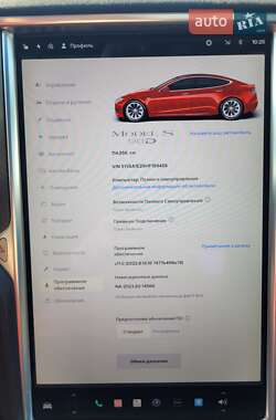 Лифтбек Tesla Model S 2017 в 