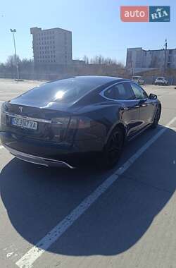 Лифтбек Tesla Model S 2014 в 