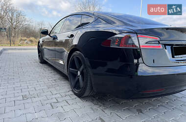 Лифтбек Tesla Model S 2019 в 
