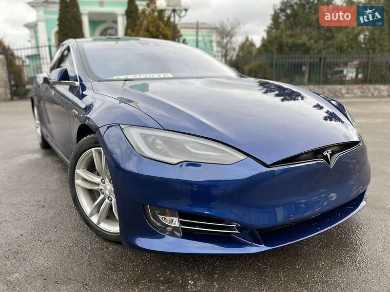 Лифтбек Tesla Model S 2015 в Харькове