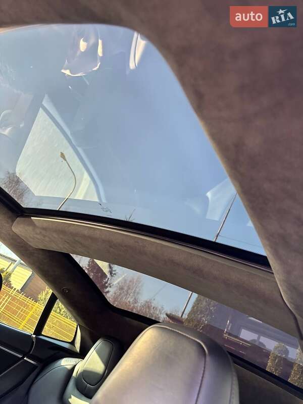 Лифтбек Tesla Model S 2015 в Александрие
