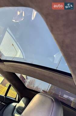 Лифтбек Tesla Model S 2015 в 