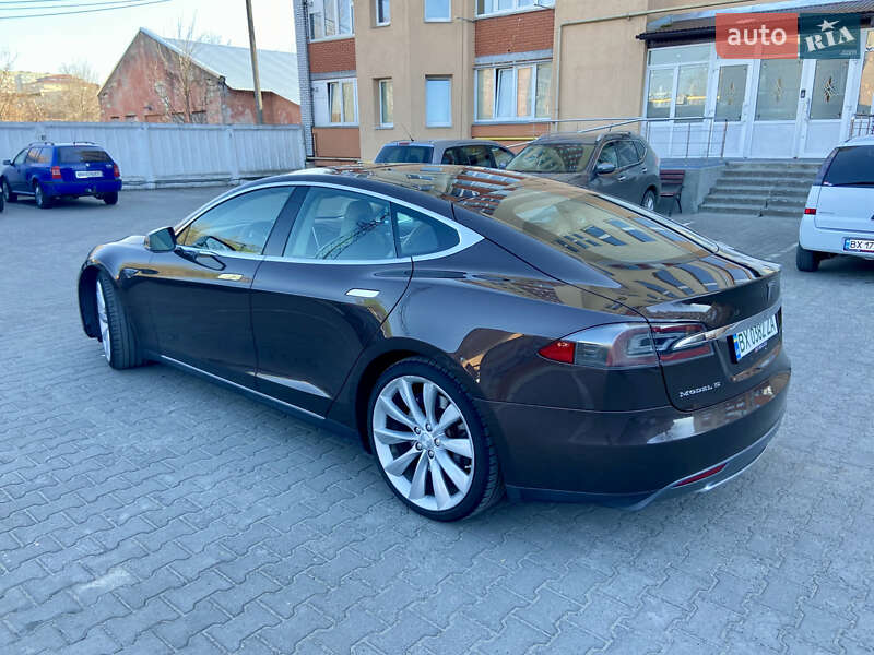 Лифтбек Tesla Model S 2012 в Хмельницком фото 8 Лифтбек Tesla Model S 2012 в Хмельницком