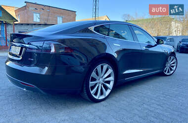 Лифтбек Tesla Model S 2012 в 