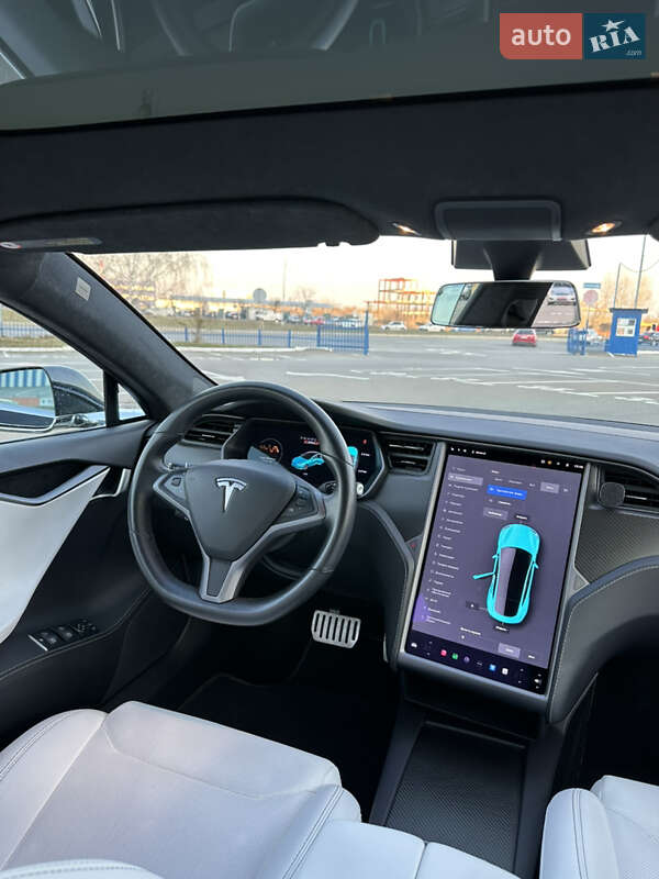 Ліфтбек Tesla Model S 2018 в Києві