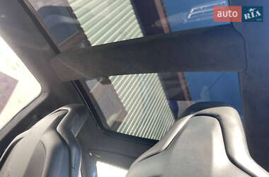 Лифтбек Tesla Model S 2015 в Ровно