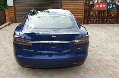 Лифтбек Tesla Model S 2017 в 