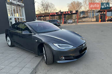 Лифтбек Tesla Model S 2018 в 