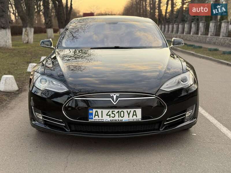 Ліфтбек Tesla Model S 2012 в Білій Церкві