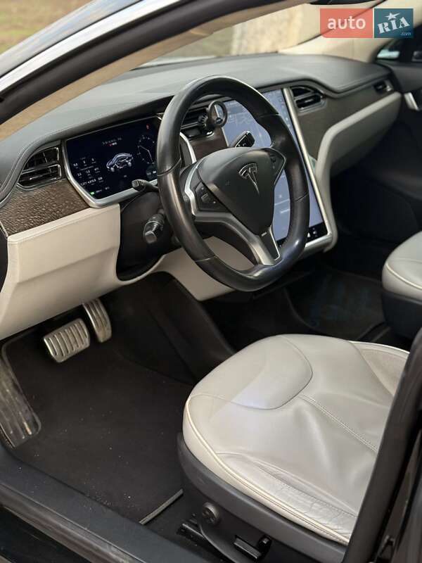 Ліфтбек Tesla Model S 2012 в Білій Церкві