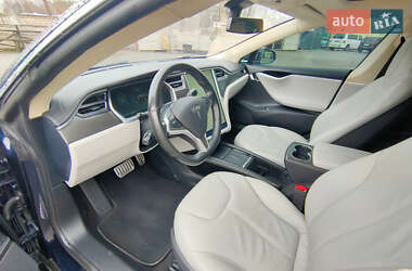 Лифтбек Tesla Model S 2014 в 