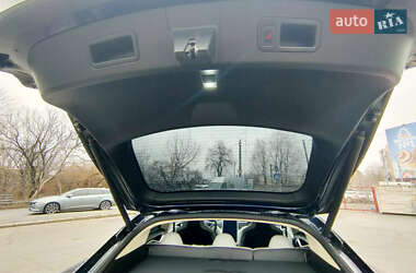 Лифтбек Tesla Model S 2014 в 