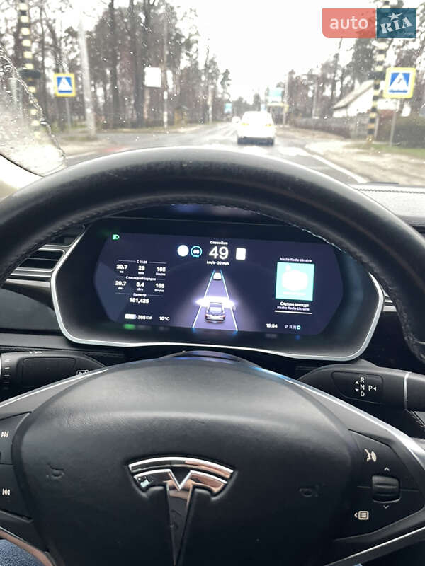 Ліфтбек Tesla Model S 2015 в Києві