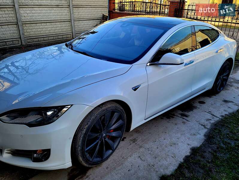 Лифтбек Tesla Model S 2015 в Бучаче фото 4 Лифтбек Tesla Model S 2015 в Бучаче