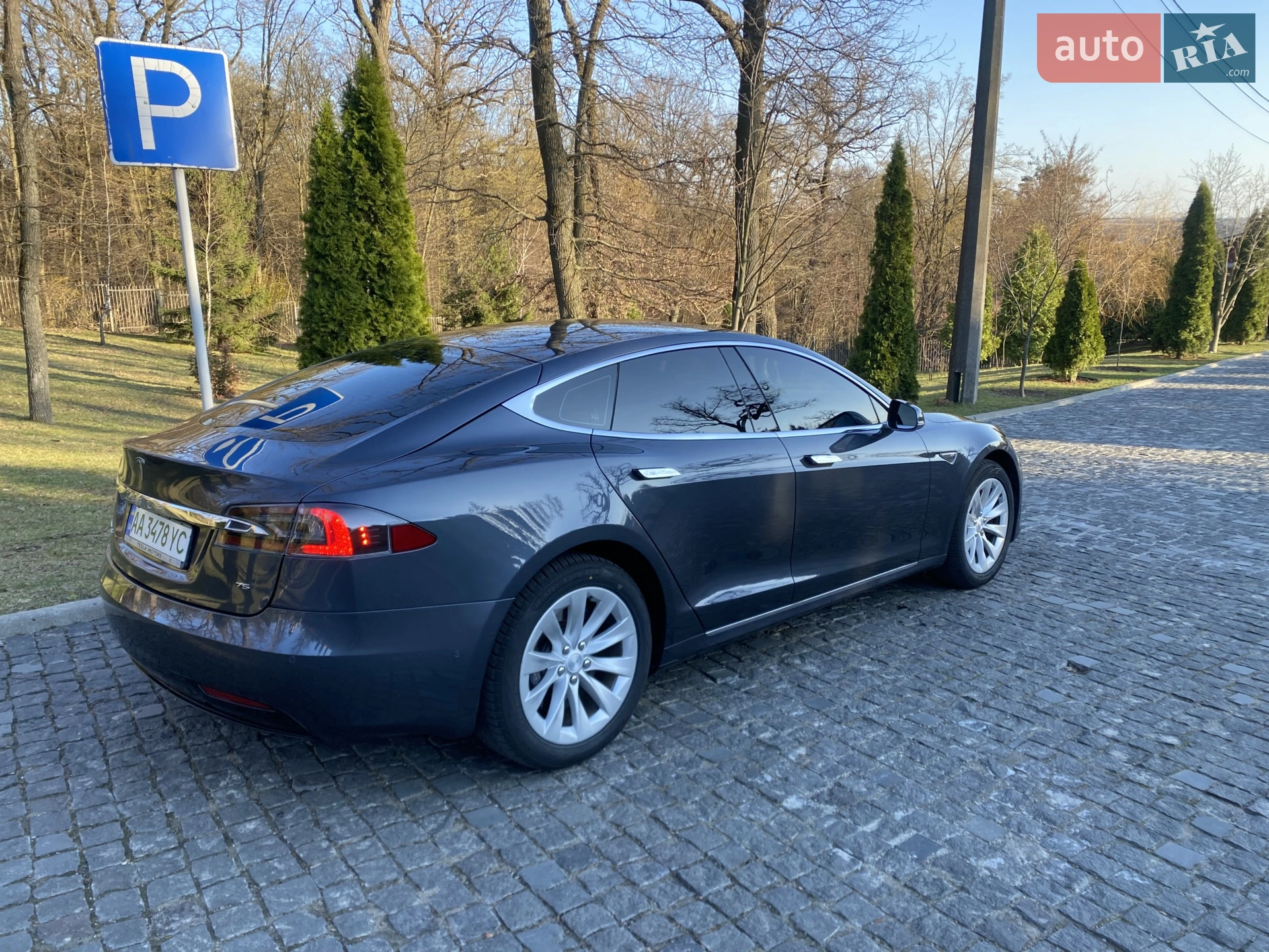 2016 Tesla Model S - мініатюра 10