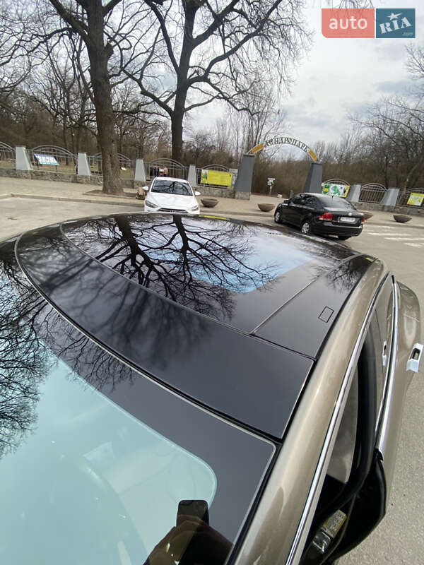 Ліфтбек Tesla Model S 2016 в Полтаві