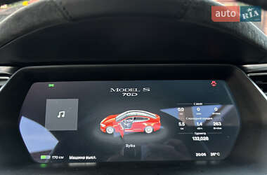 Лифтбек Tesla Model S 2016 в 