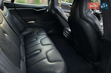 Лифтбек Tesla Model S 2016 в 
