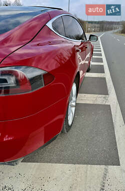 Лифтбек Tesla Model S 2013 в 