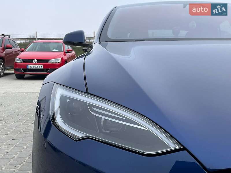 Лифтбек Tesla Model S 2021 в Львове