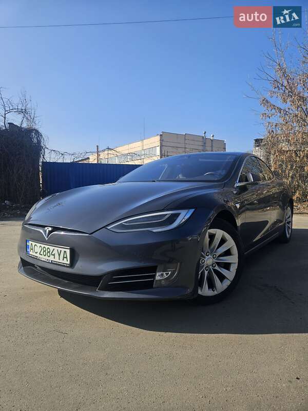 Ліфтбек Tesla Model S 2020 в Києві