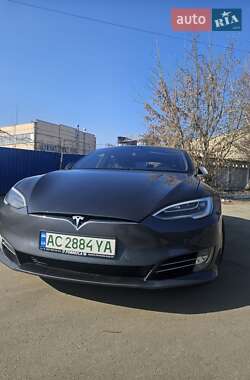 Лифтбек Tesla Model S 2020 в 