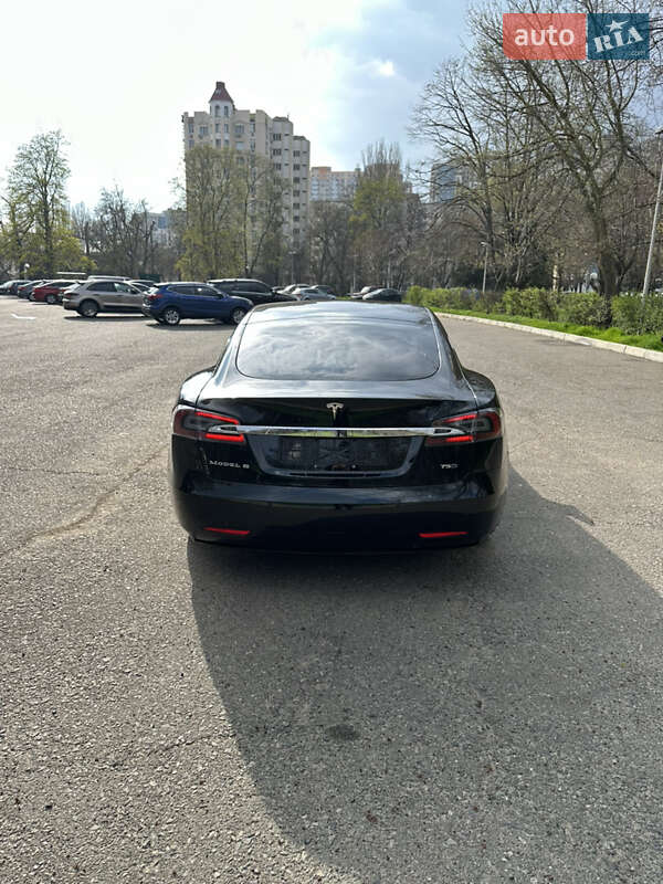 Лифтбек Tesla Model S 2017 в Одессе