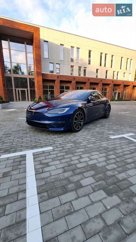 Tesla Model S 2021