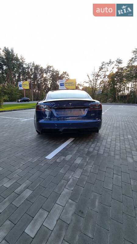 Лифтбек Tesla Model S 2021 в Киеве