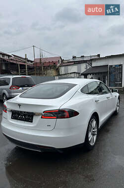Ліфтбек Tesla Model S 2013 в 