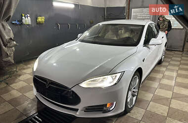 Ліфтбек Tesla Model S 2013 в 