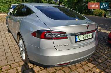 Ліфтбек Tesla Model S 2016 в Тернополі