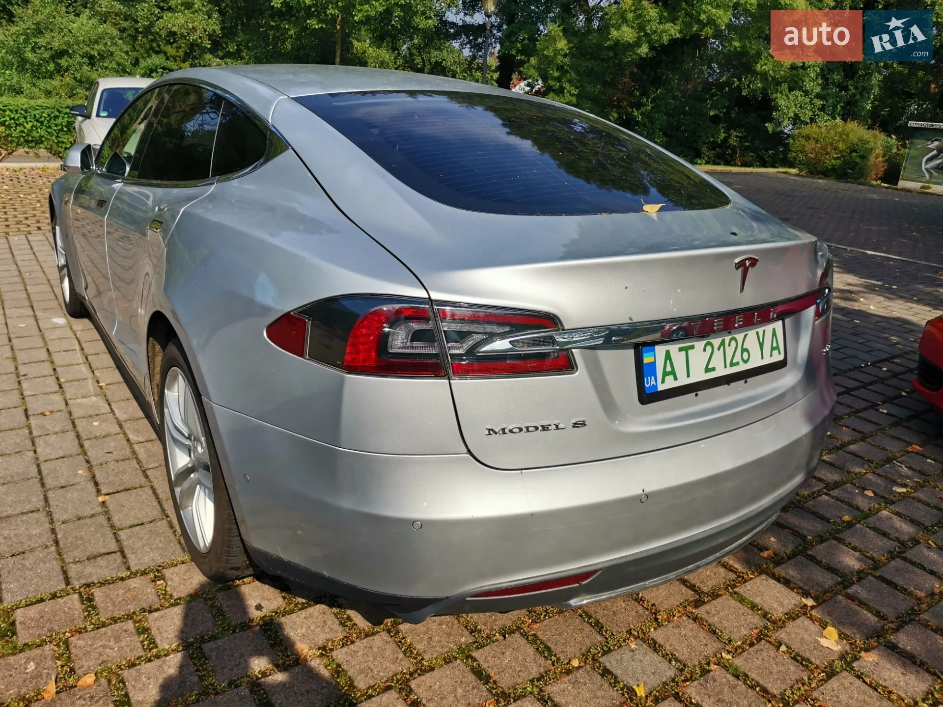 2016 Tesla Model S - мініатюра 8