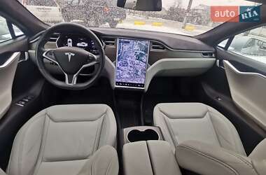 Ліфтбек Tesla Model S 2016 в Тернополі