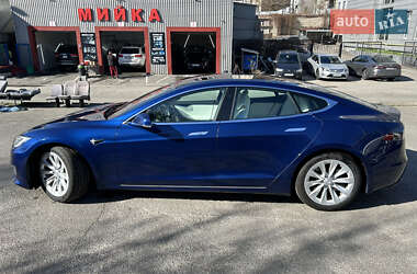Лифтбек Tesla Model S 2017 в 