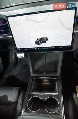 Ліфтбек Tesla Model S 2021 в 