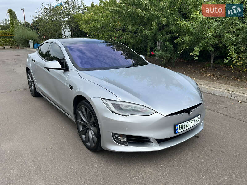 Лифтбек Tesla Model S 2017 в Одессе