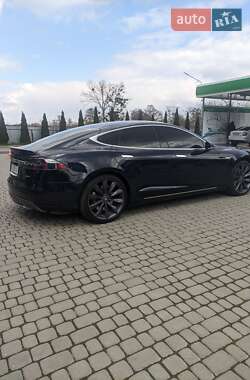 Лифтбек Tesla Model S 2013 в 