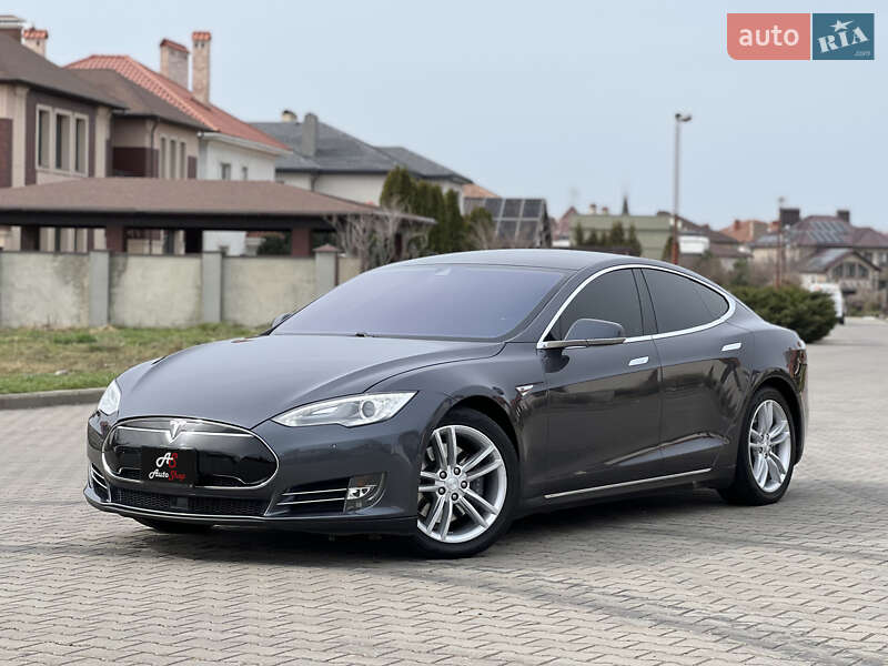 Лифтбек Tesla Model S 2014 в Одессе