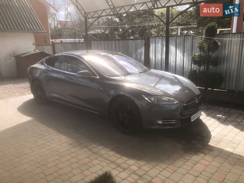 Ліфтбек Tesla Model S 2013 в Житомирі фото 4 Ліфтбек Tesla Model S 2013 в Житомирі
