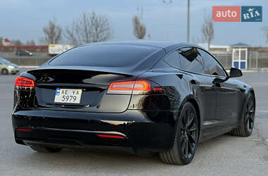 Лифтбек Tesla Model S 2022 в 