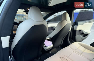 Лифтбек Tesla Model S 2022 в 