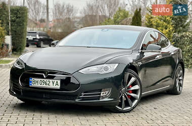 Лифтбек Tesla Model S 2014 в 