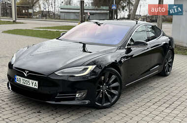Лифтбек Tesla Model S 2017 в 
