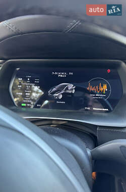 Лифтбек Tesla Model S 2018 в 