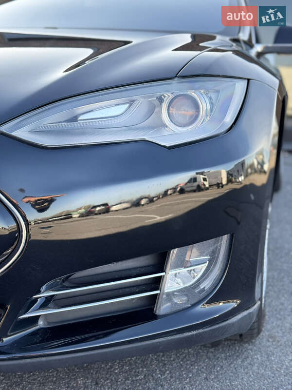 Ліфтбек Tesla Model S 2012 в Києві