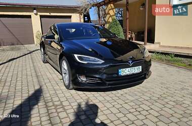 Лифтбек Tesla Model S 2017 в 